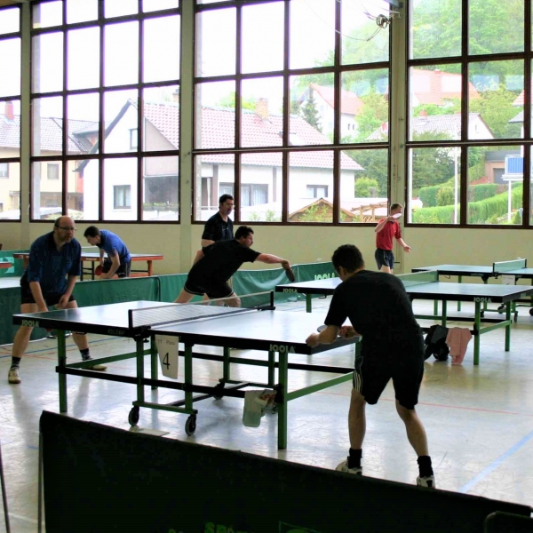 Nachtturnier 2004: Fantastisches Finale beim 1. Tischtennis-Nachtturnier in Waldangelloch